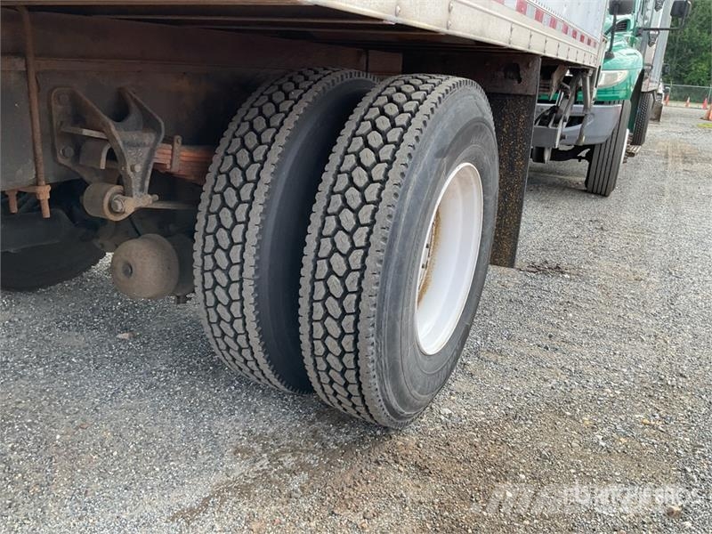 International 4300 Camiones con temperatura controlada