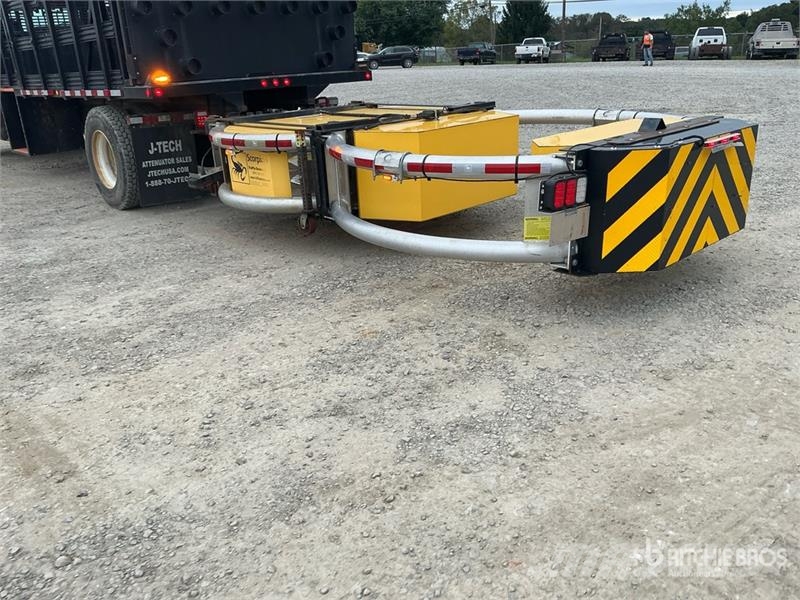 International 4300 多目的/汎用車両