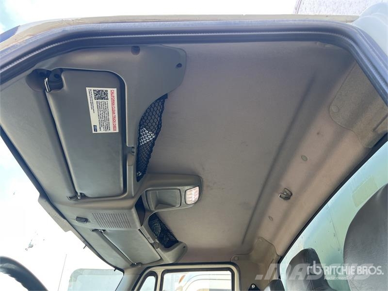 International 4300 Box trucks