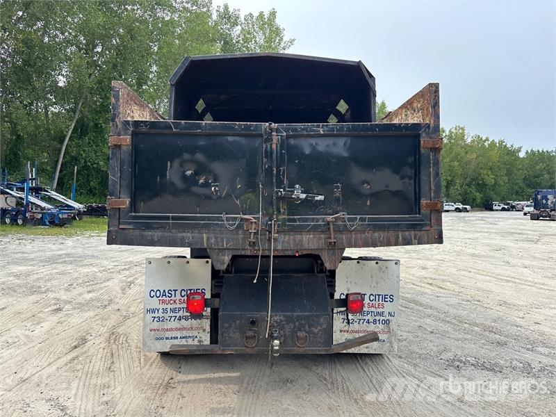 International 4300 Camiones volquete para virutas de madera