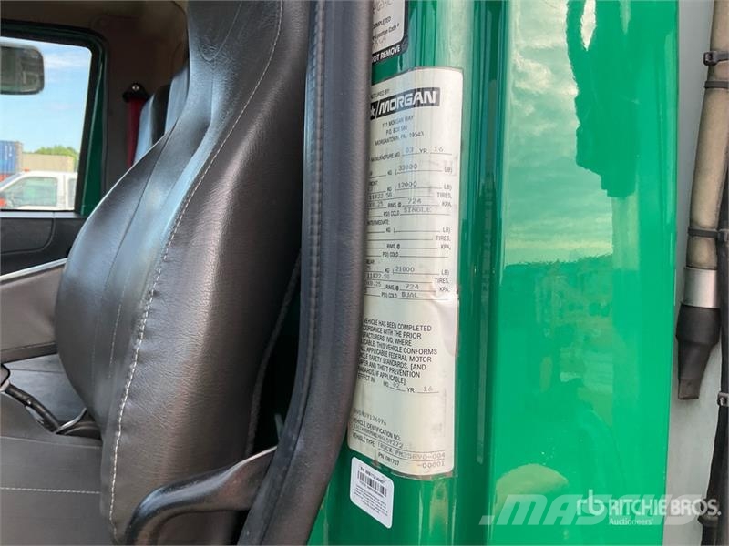 International 4300 Camiones con temperatura controlada