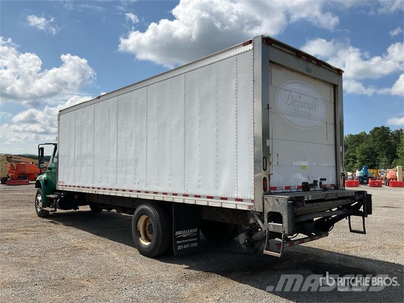International 4300 Camiones con temperatura controlada