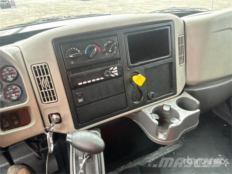 International 4300 Sanduk kamioni