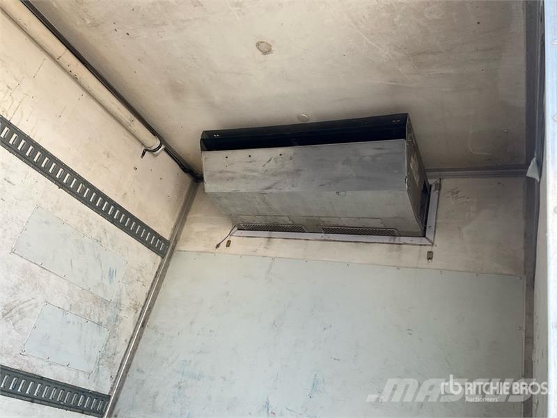 International 4300 Camiones con temperatura controlada