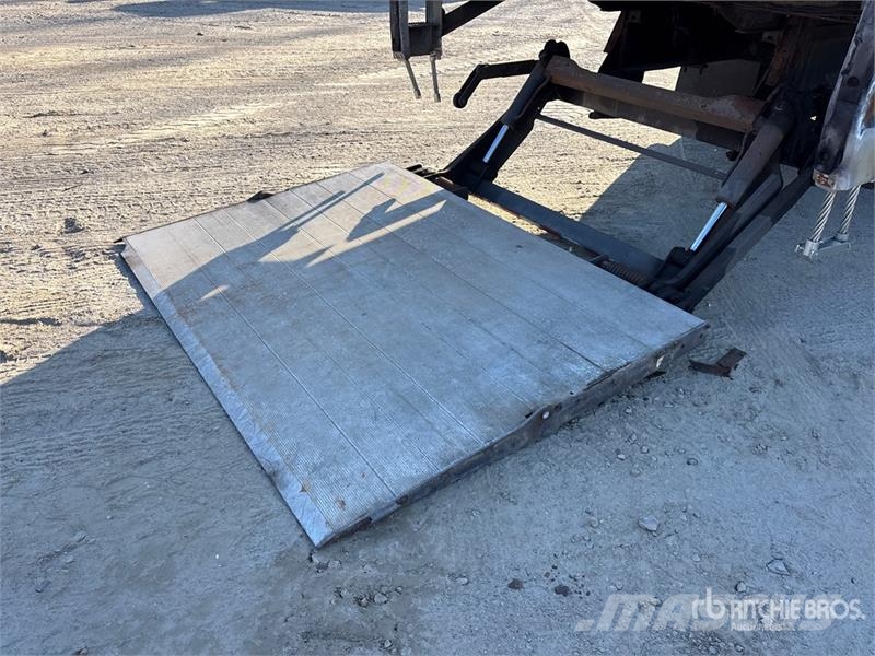 International 4300 Рефрижератори