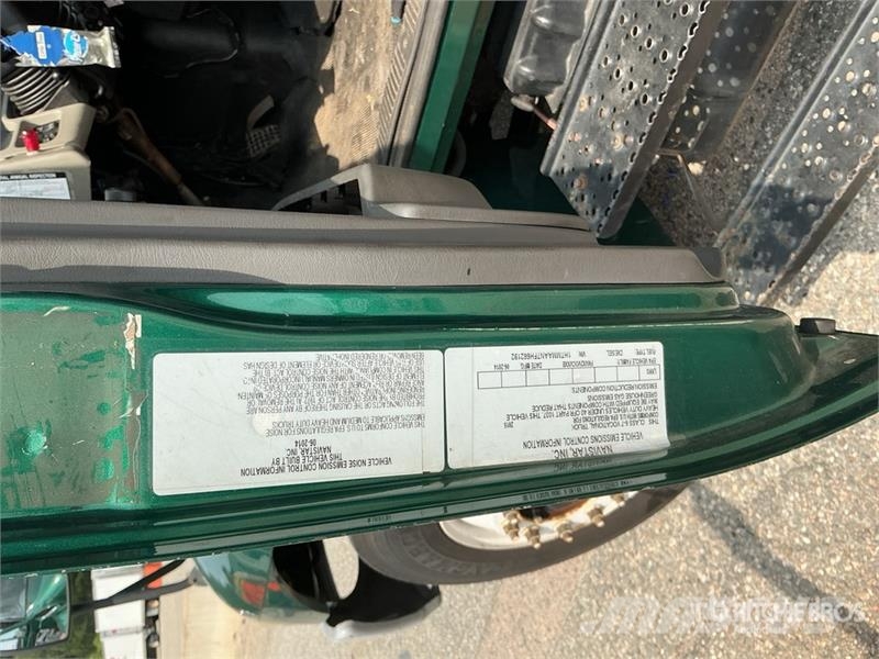International 4300 Camiones volquete para virutas de madera