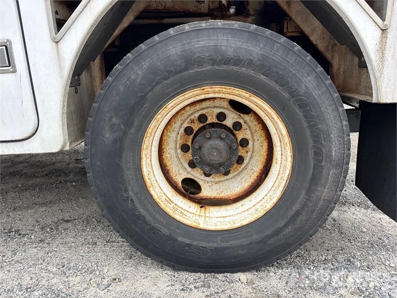 International 4300 Auto korpe