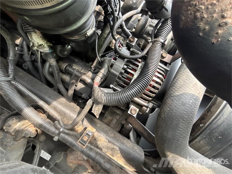 International 4300 Camiones volquete para virutas de madera