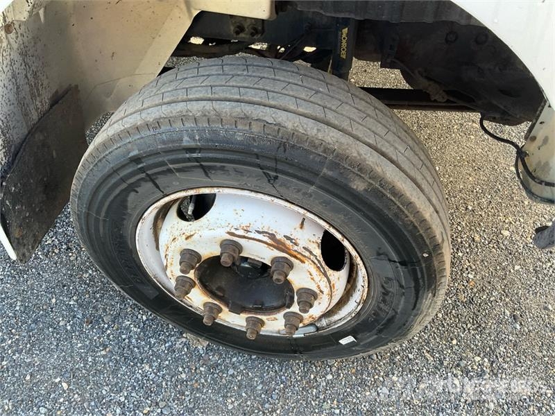 International 4300 Αποφρακτικά οχήματα