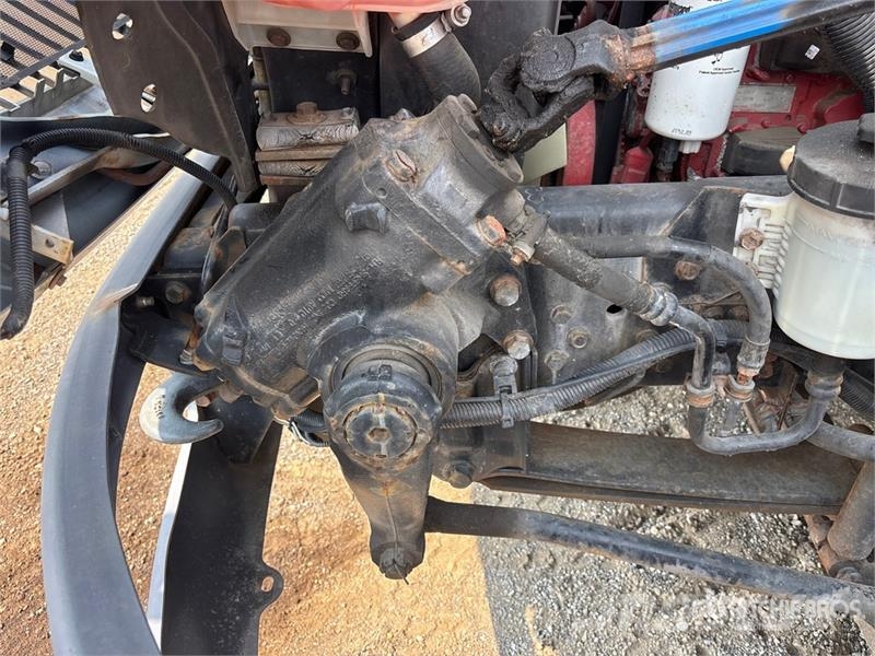 International 4300 Camiones con caja de remolque