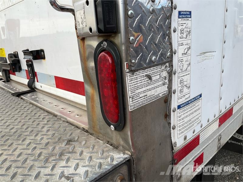 International 4300 Camiones con temperatura controlada