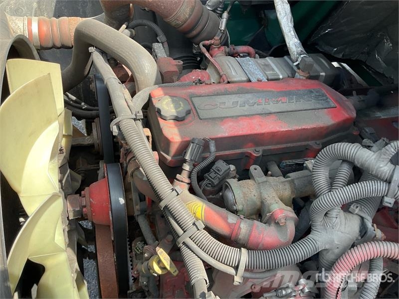 International 4300 Camiones con temperatura controlada