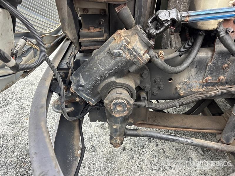 International 4300 Auto korpe