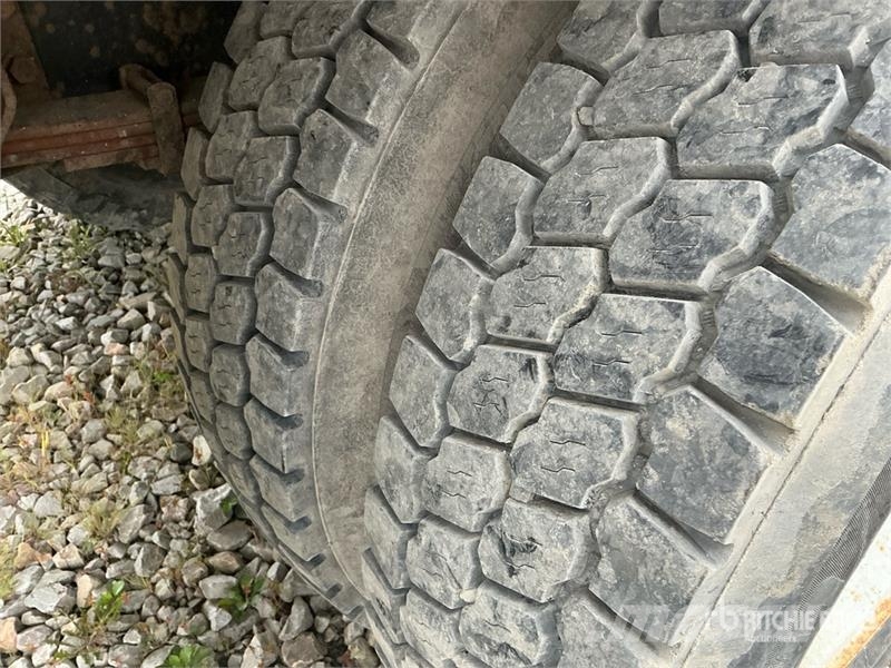International 4300 多目的/汎用車両