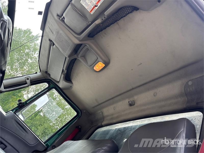 International 4300 Camiones volquete para virutas de madera