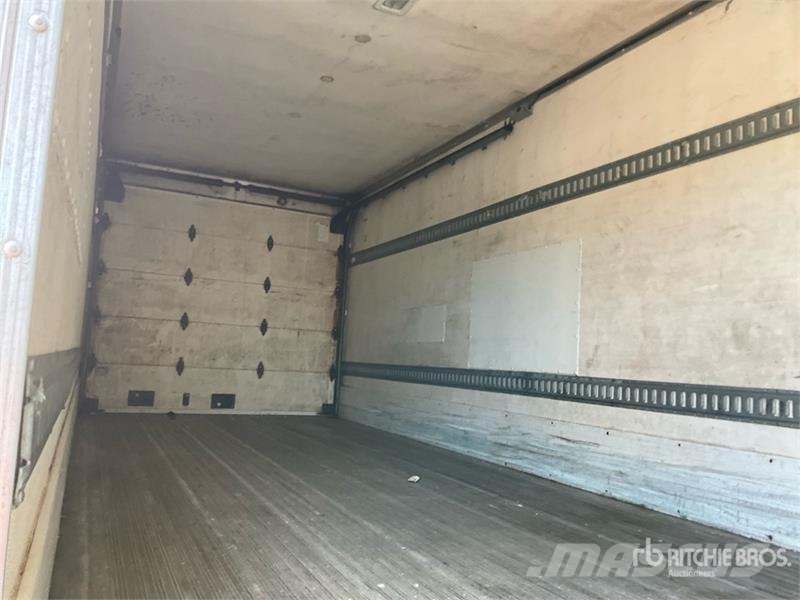 International 4300 Camiones con temperatura controlada
