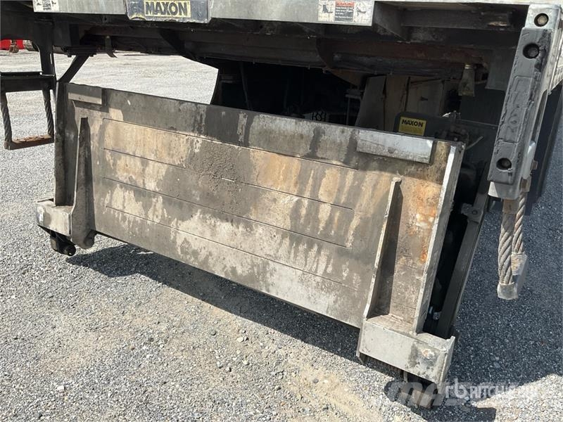 International 4300 Camiones con temperatura controlada