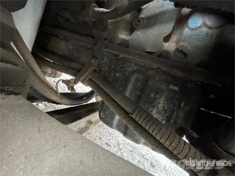 International 4300 Fahrzeug mit mobiler Bohranlage
