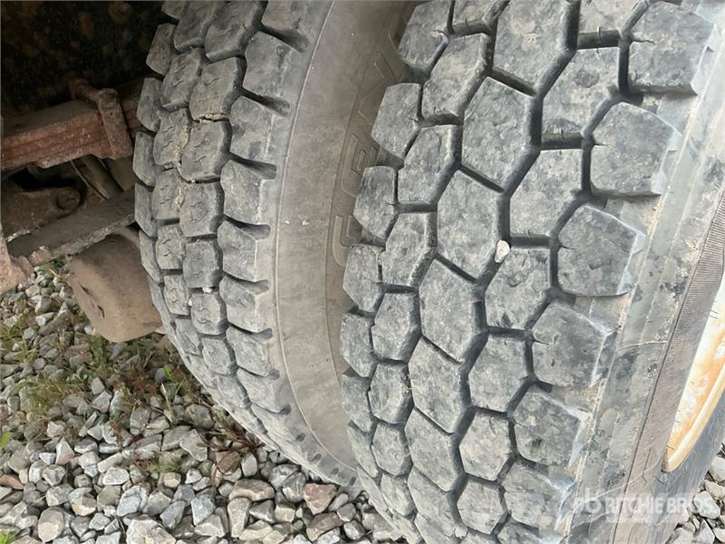 International 4300 多目的/汎用車両
