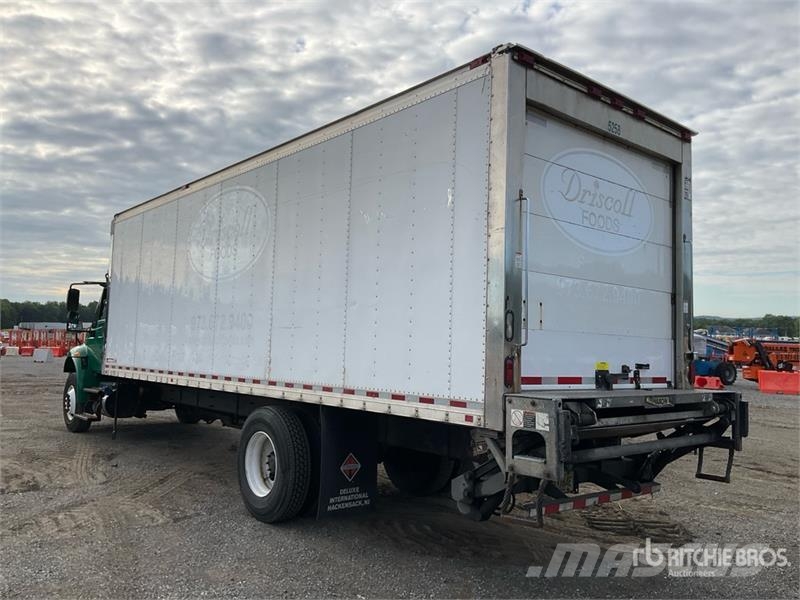 International 4300 Camiones con temperatura controlada