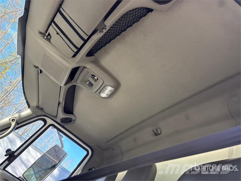 International 4300 Kühlkoffer