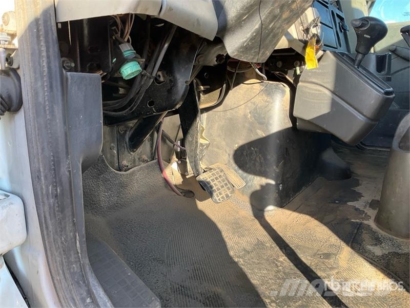 International 4300 Αποφρακτικά οχήματα