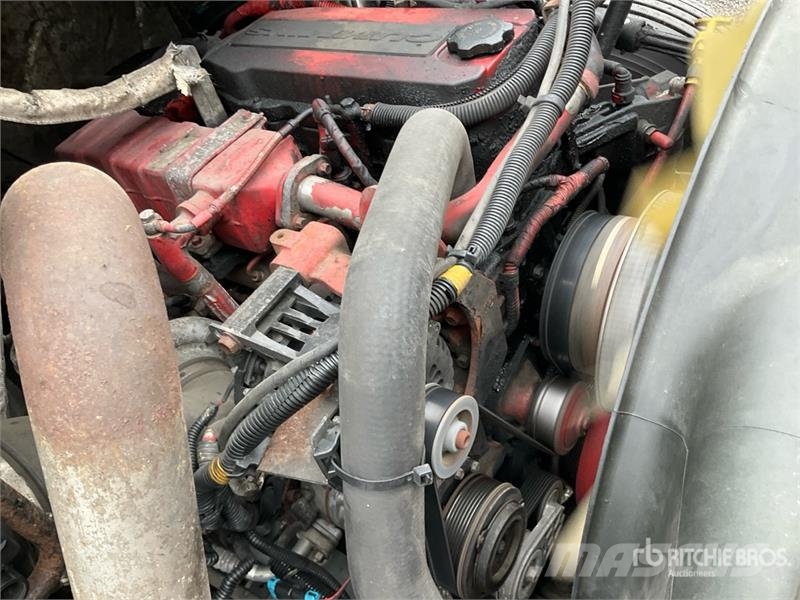 International 4300 Furgons