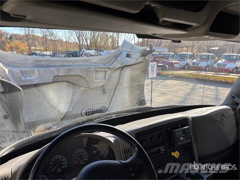 International 4300 Рефрижератори