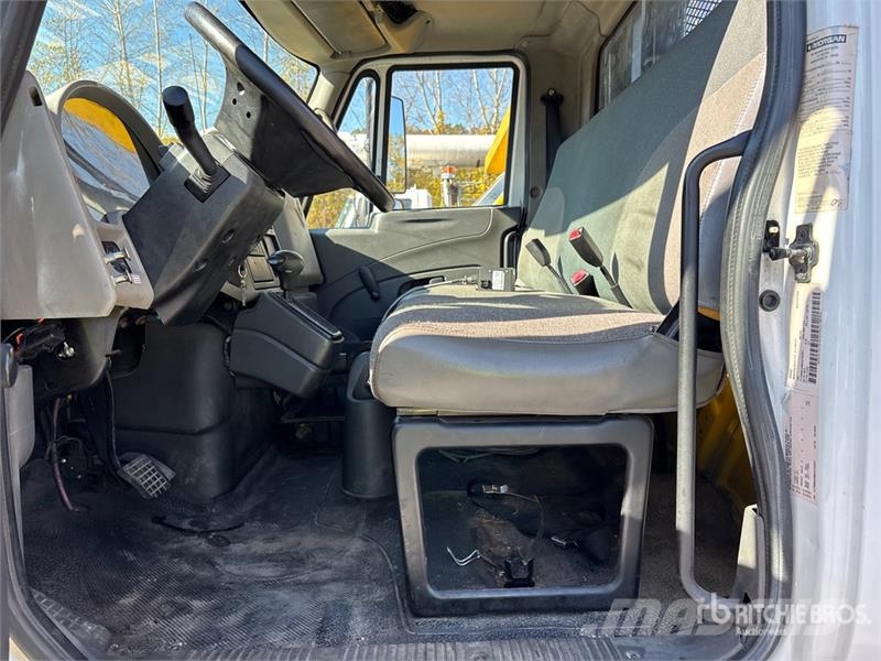International 4300 Komunalna vozila