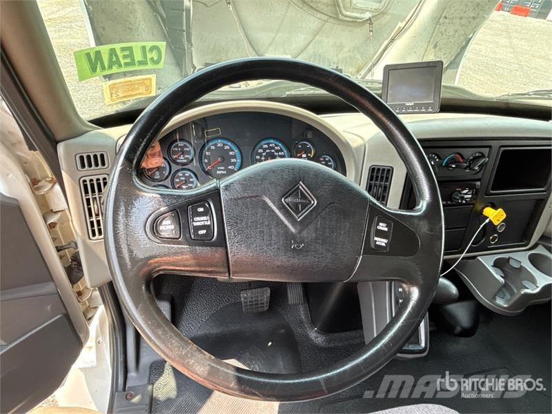International 4300 Box trucks