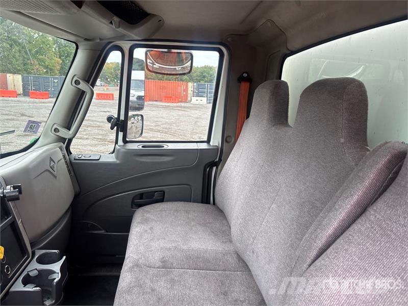 International 4300 Sanduk kamioni
