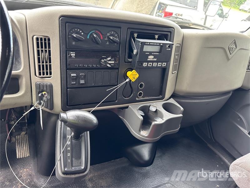 International 4300 Isotermos y frigoríficos