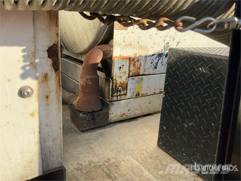International 4300 Αποφρακτικά οχήματα