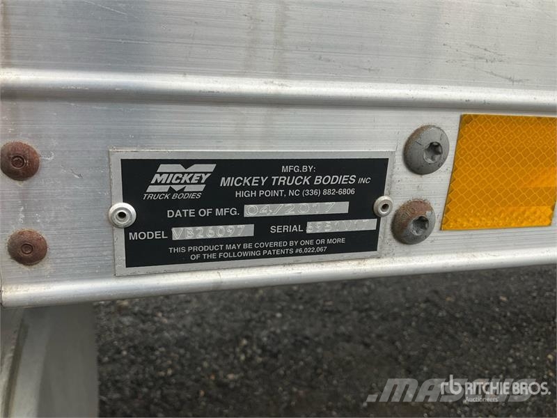 International 4300 Furgons