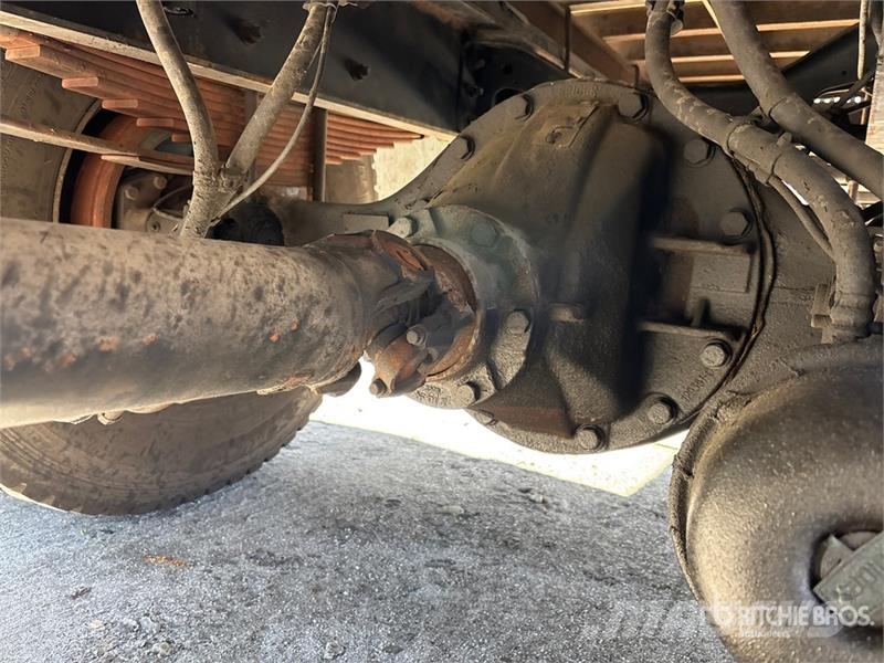 International 4300 Temperature controlled trucks