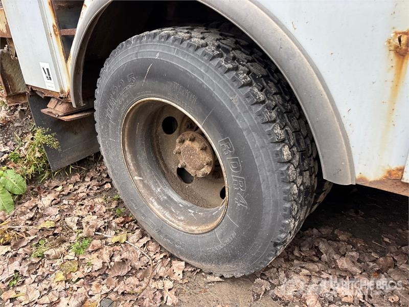 International 4300 Fahrzeug mit mobiler Bohranlage