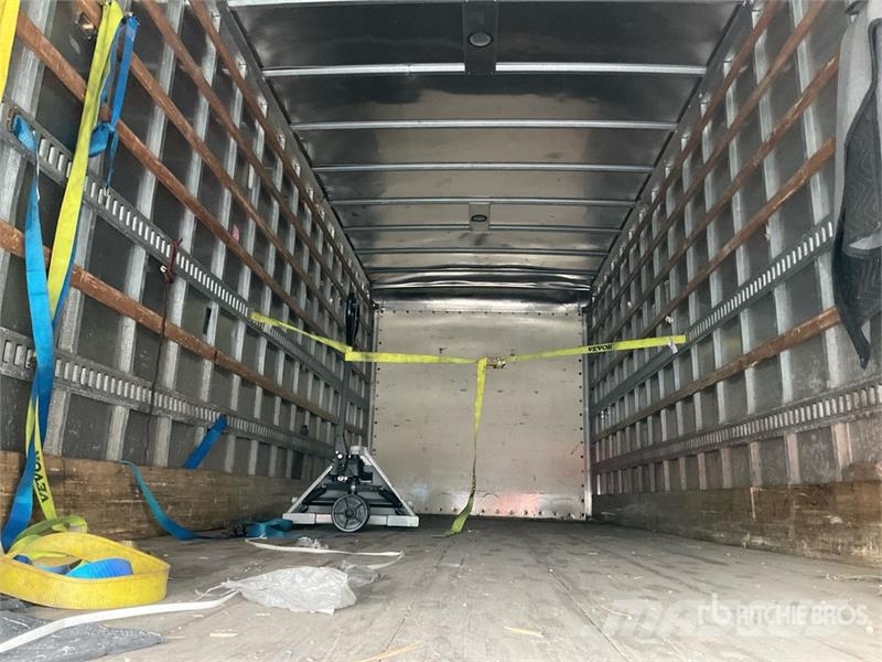 International 4300 Furgons