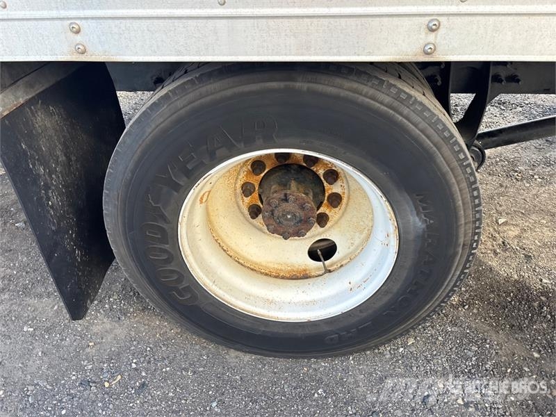 International 4300 Kylmä-/Lämpökori kuorma-autot