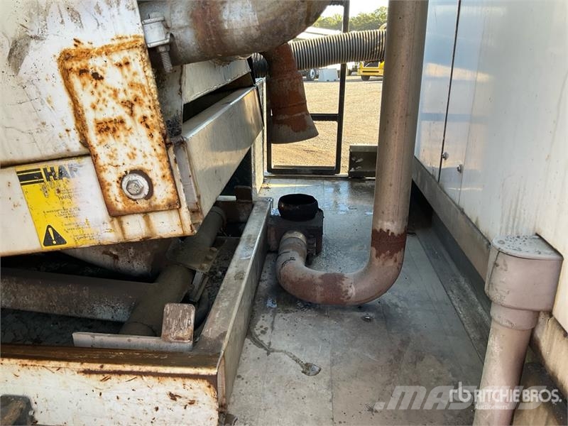 International 4300 Αποφρακτικά οχήματα