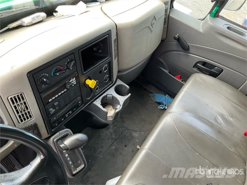 International 4300 Isotermos y frigoríficos