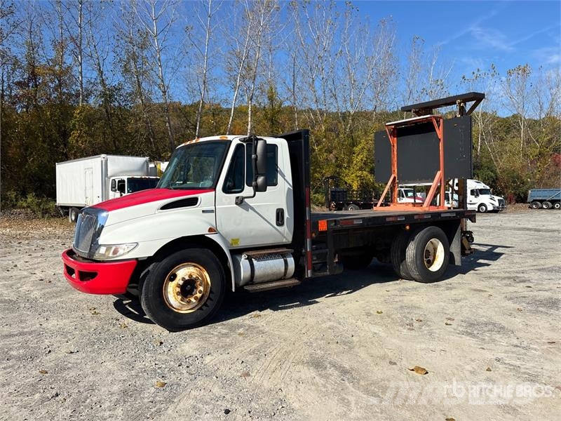 International 4300 Komunalna vozila