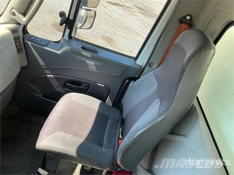 International 4300 Isotermos y frigoríficos