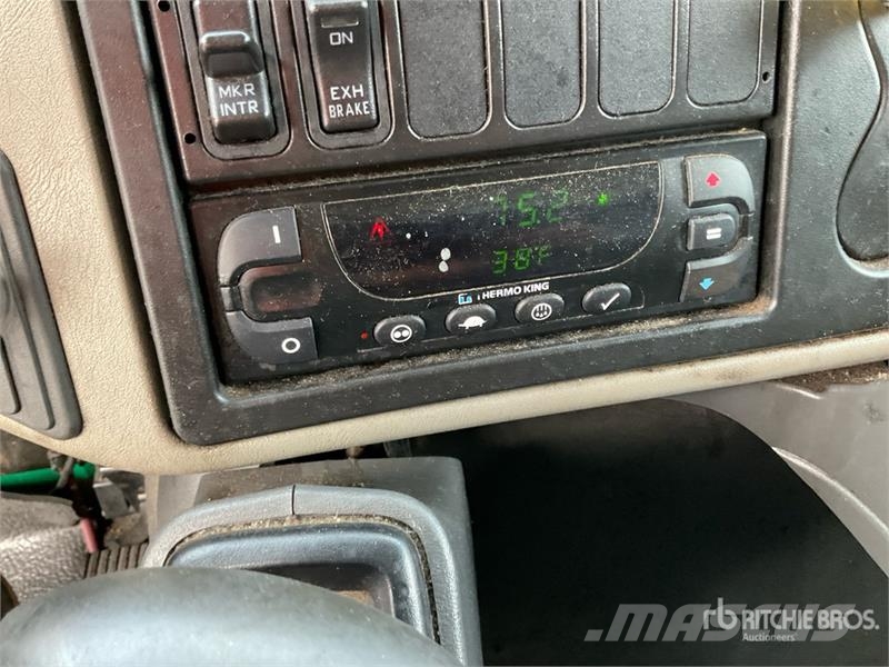 International 4300 Camiones con temperatura controlada