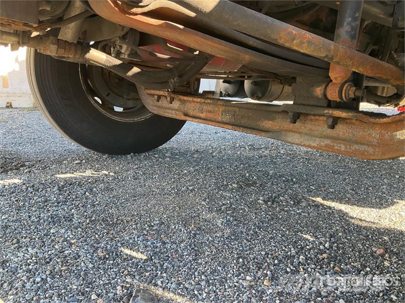 International 4300 貨箱式卡車