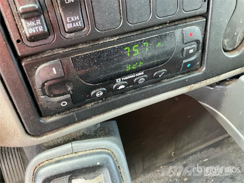 International 4300 Camiones con temperatura controlada