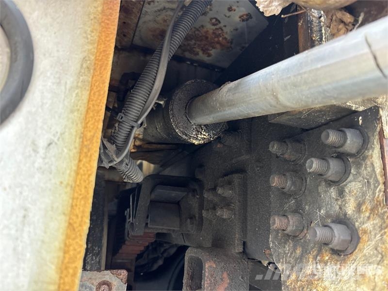 International 4300 Auto korpe