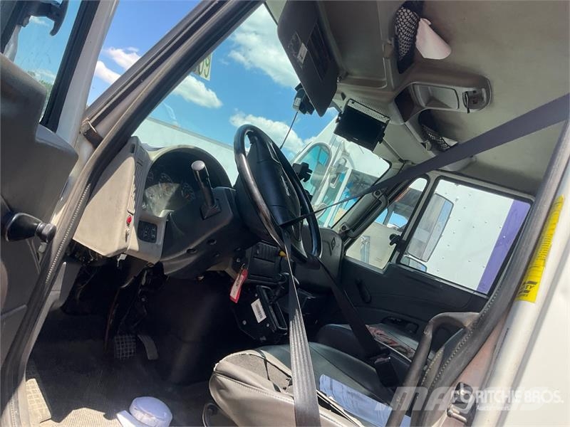 International 4300 Box trucks