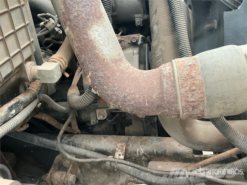International 4300 多目的/汎用車両