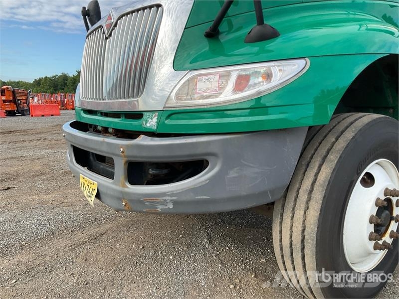 International 4300 Camiones con temperatura controlada