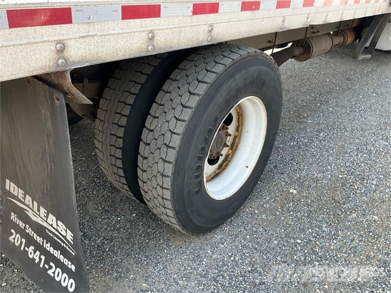 International 4300 Camiones con temperatura controlada